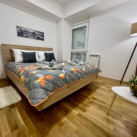 Green Apartment Skopje Buitenkant foto