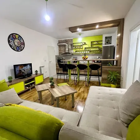 Green Apartment Skopje Buitenkant foto