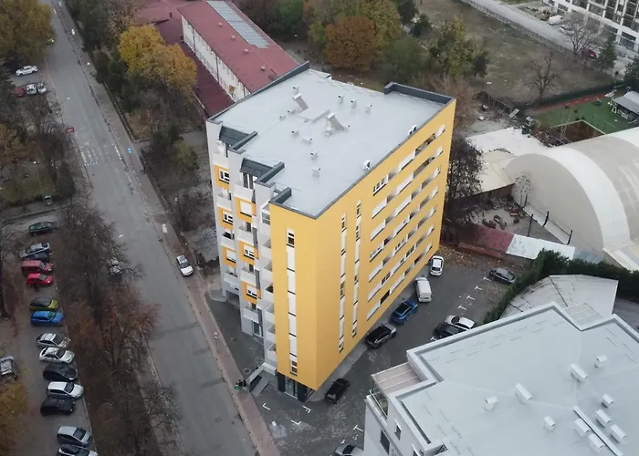 Green Apartment